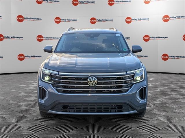 new 2026 Volkswagen Atlas car, priced at $50,651