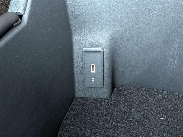 new 2026 Volkswagen Atlas car, priced at $50,651