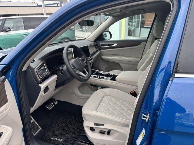 new 2025 Volkswagen Atlas car, priced at $56,136