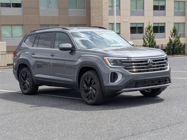 new 2025 Volkswagen Atlas car, priced at $47,787