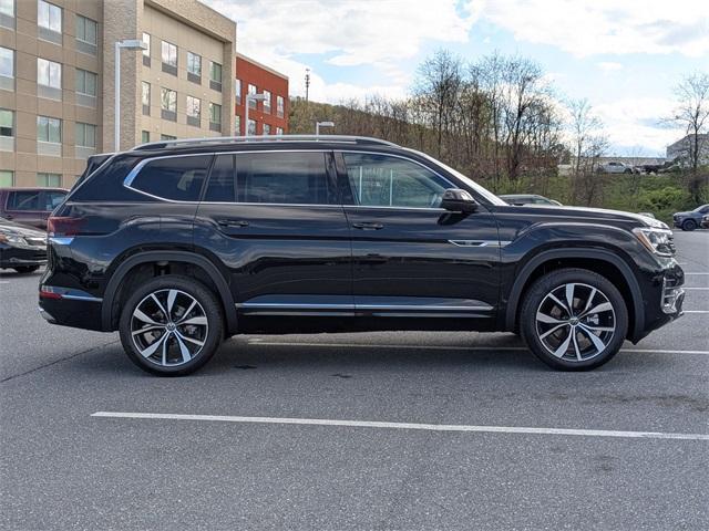 new 2025 Volkswagen Atlas car, priced at $56,596