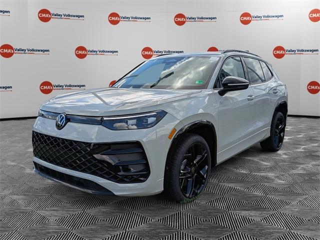 new 2025 Volkswagen Tiguan car, priced at $40,126