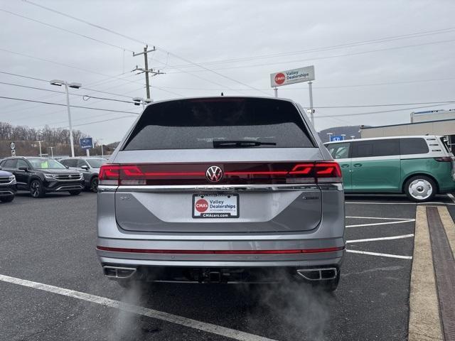 new 2025 Volkswagen Atlas car, priced at $55,901
