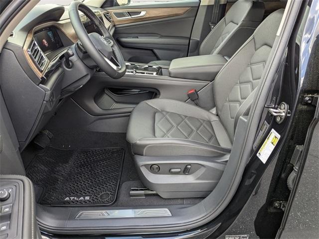 new 2025 Volkswagen Atlas car, priced at $46,497