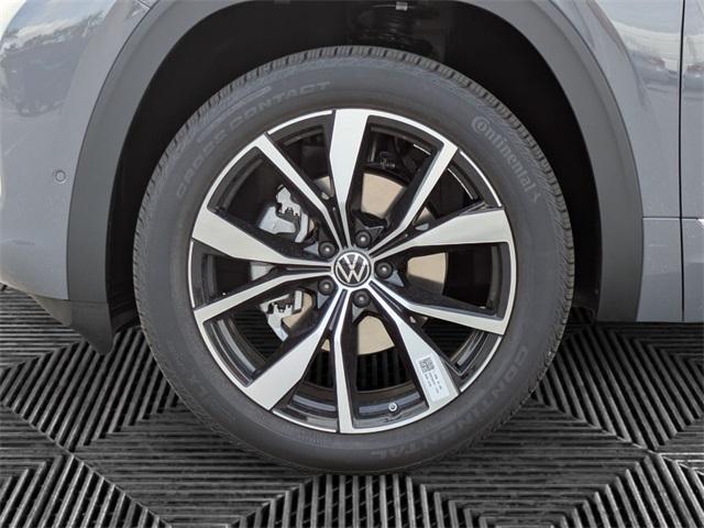 new 2025 Volkswagen Atlas Cross Sport car, priced at $55,531