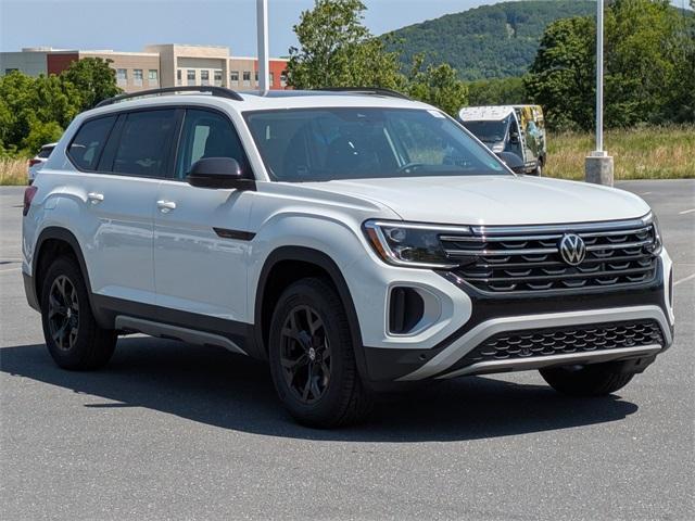 new 2025 Volkswagen Atlas car, priced at $49,351
