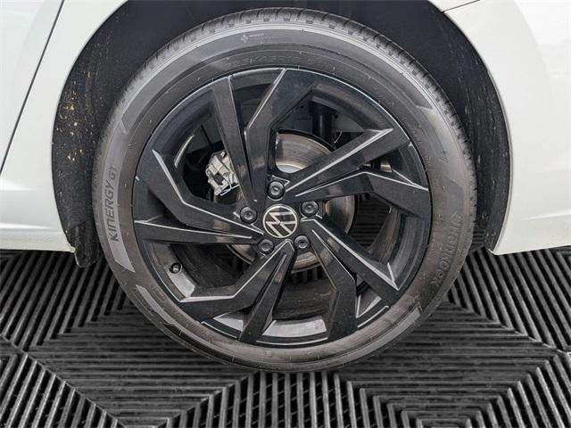 new 2025 Volkswagen Jetta car, priced at $28,003