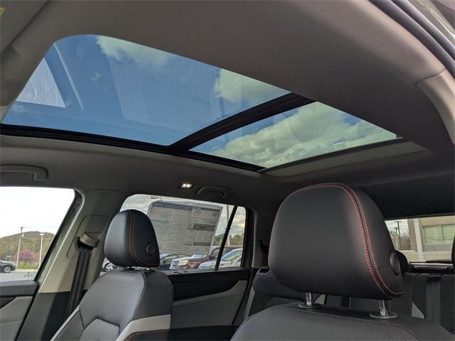 new 2025 Volkswagen Atlas car, priced at $49,351