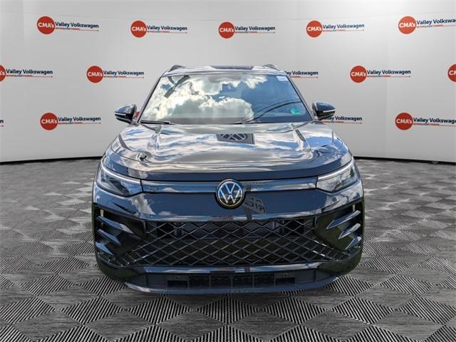 new 2025 Volkswagen Tiguan car, priced at $40,126