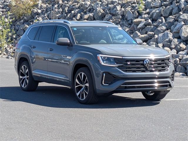 new 2025 Volkswagen Atlas car, priced at $57,051