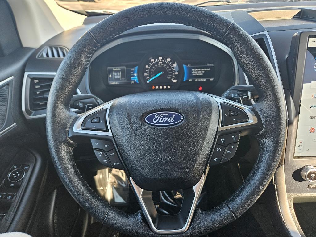 used 2024 Ford Edge car, priced at $30,900