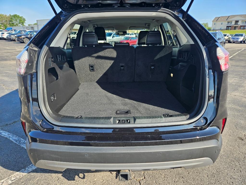 used 2024 Ford Edge car, priced at $30,900