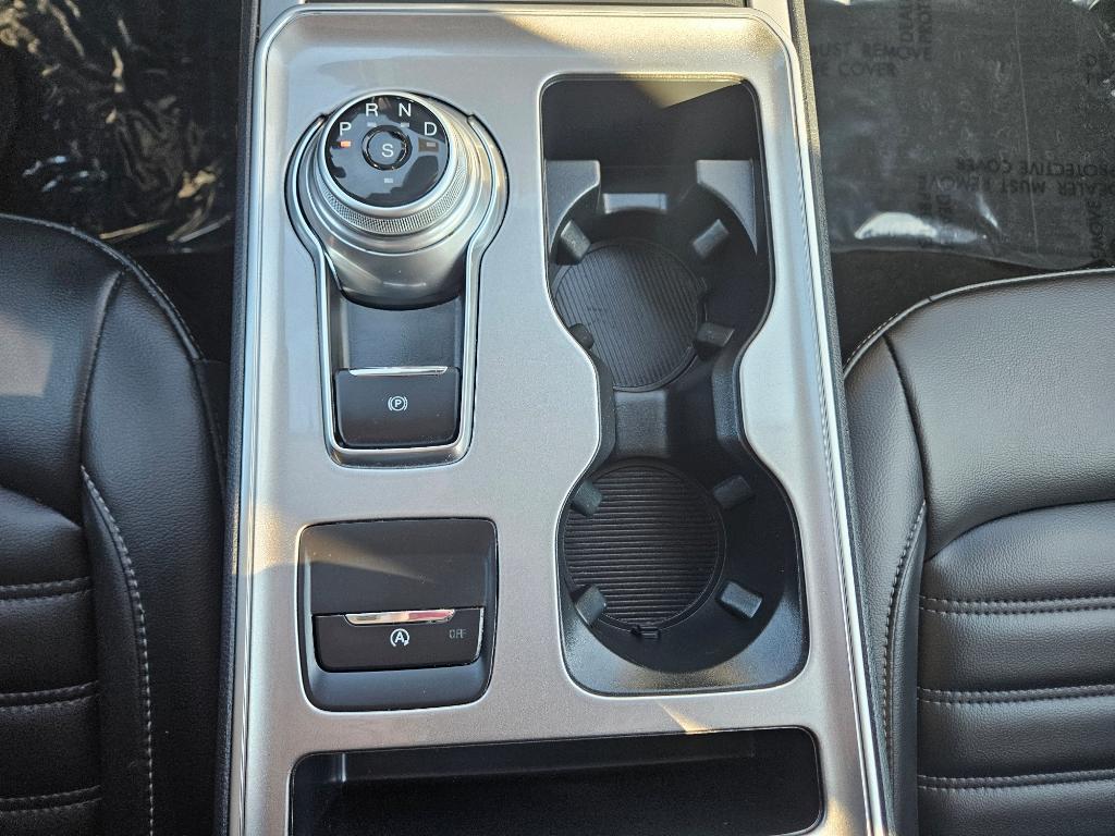 used 2024 Ford Edge car, priced at $30,900