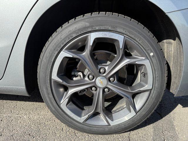 used 2024 Chevrolet Malibu car, priced at $20,401