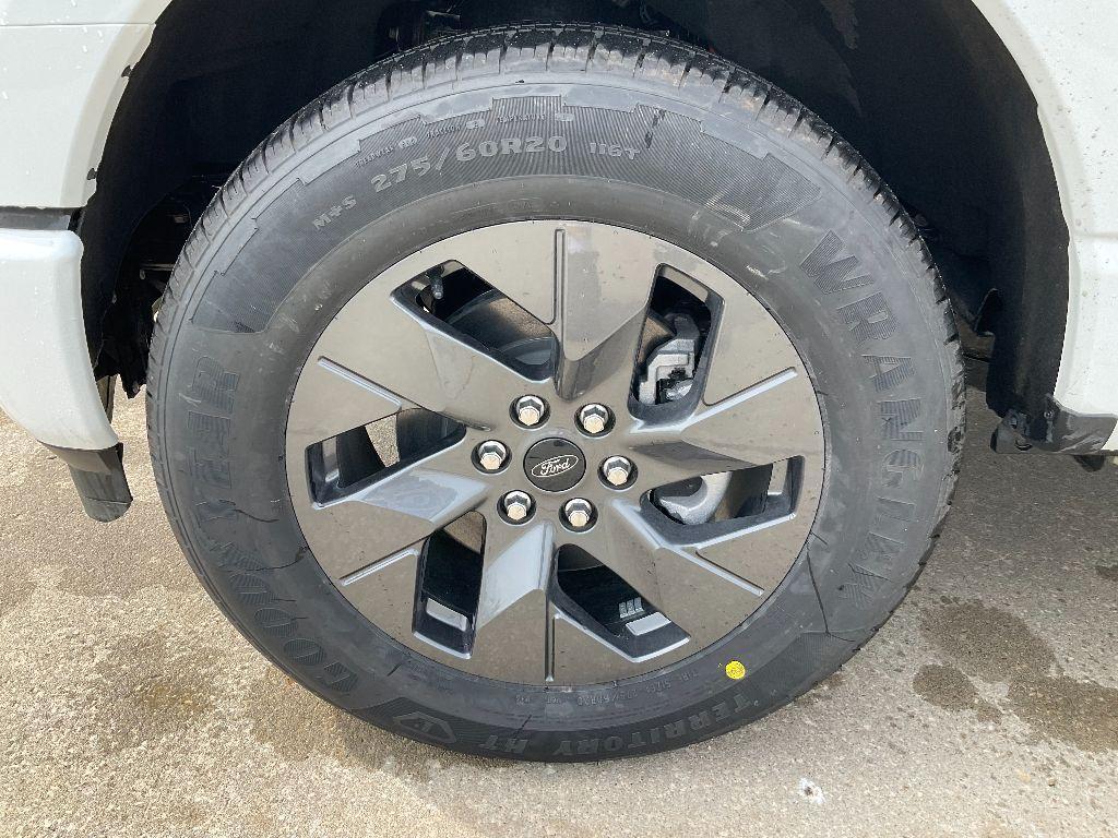 new 2025 Ford F-150 Lightning car