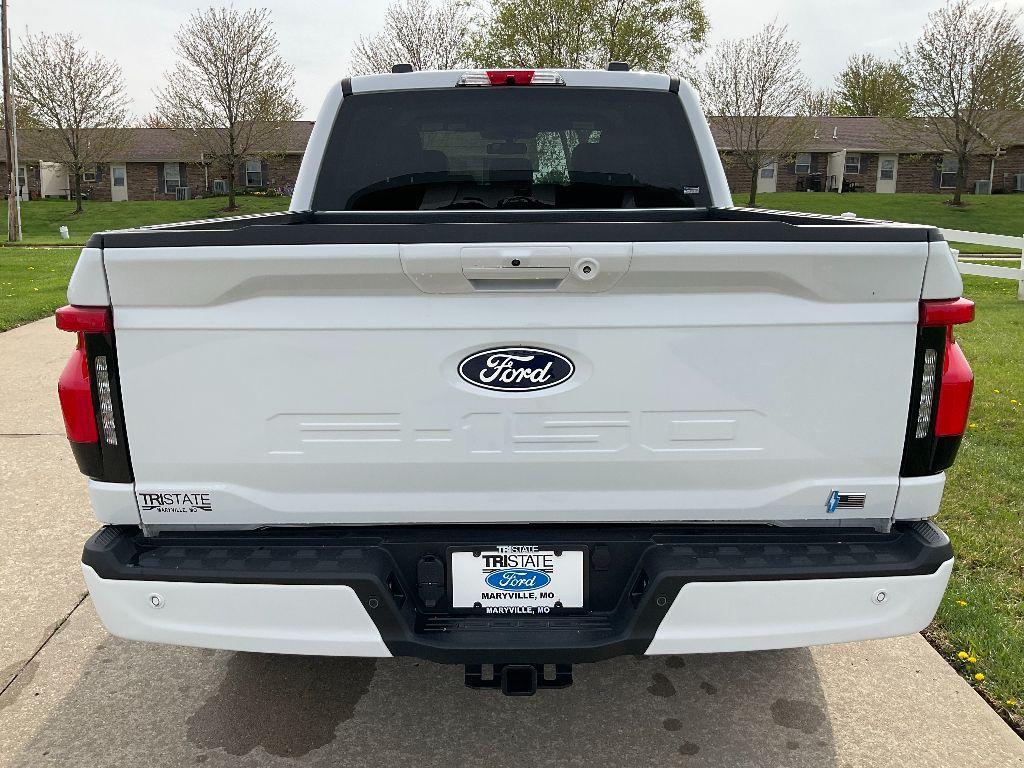 new 2025 Ford F-150 Lightning car