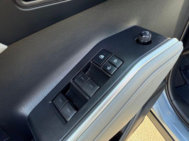 used 2021 Toyota Highlander car, priced at $27,900