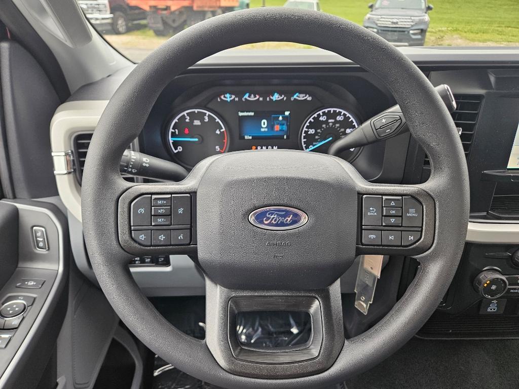 new 2025 Ford F-350 car, priced at $72,520