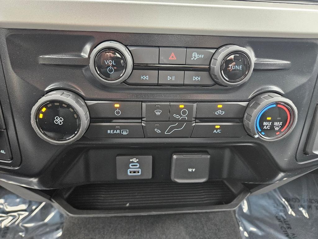new 2025 Ford F-350 car, priced at $72,520