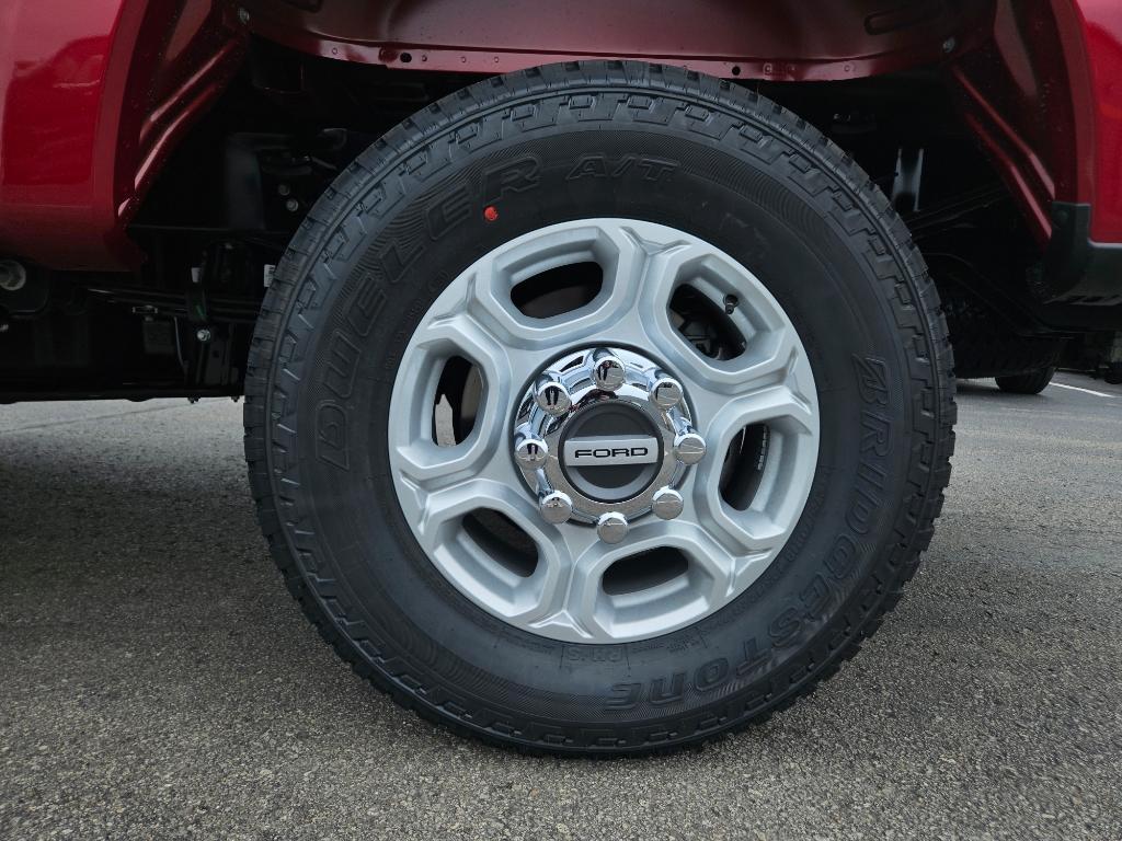new 2025 Ford F-350 car, priced at $72,520