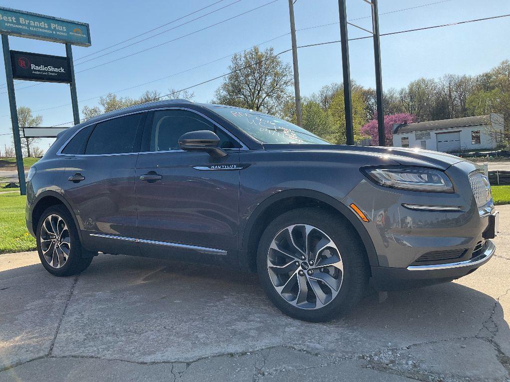 used 2022 Lincoln Nautilus car, priced at $43,000