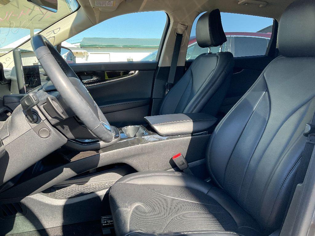 used 2022 Lincoln Nautilus car, priced at $43,000