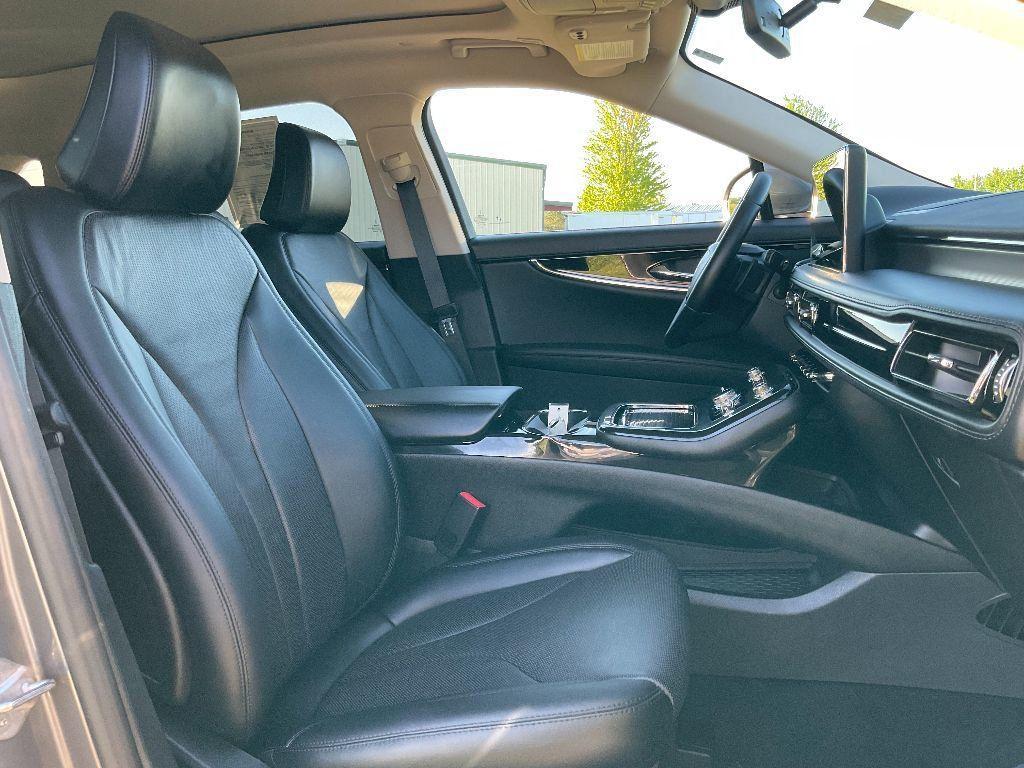 used 2022 Lincoln Nautilus car, priced at $41,800