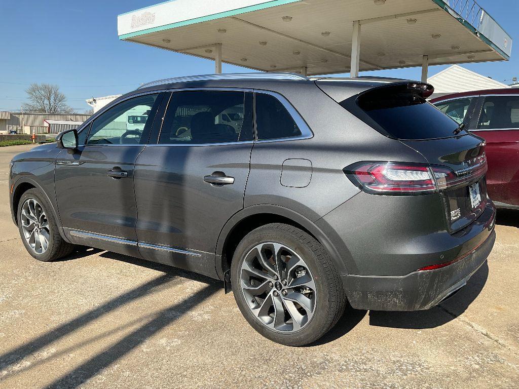 used 2022 Lincoln Nautilus car, priced at $43,000