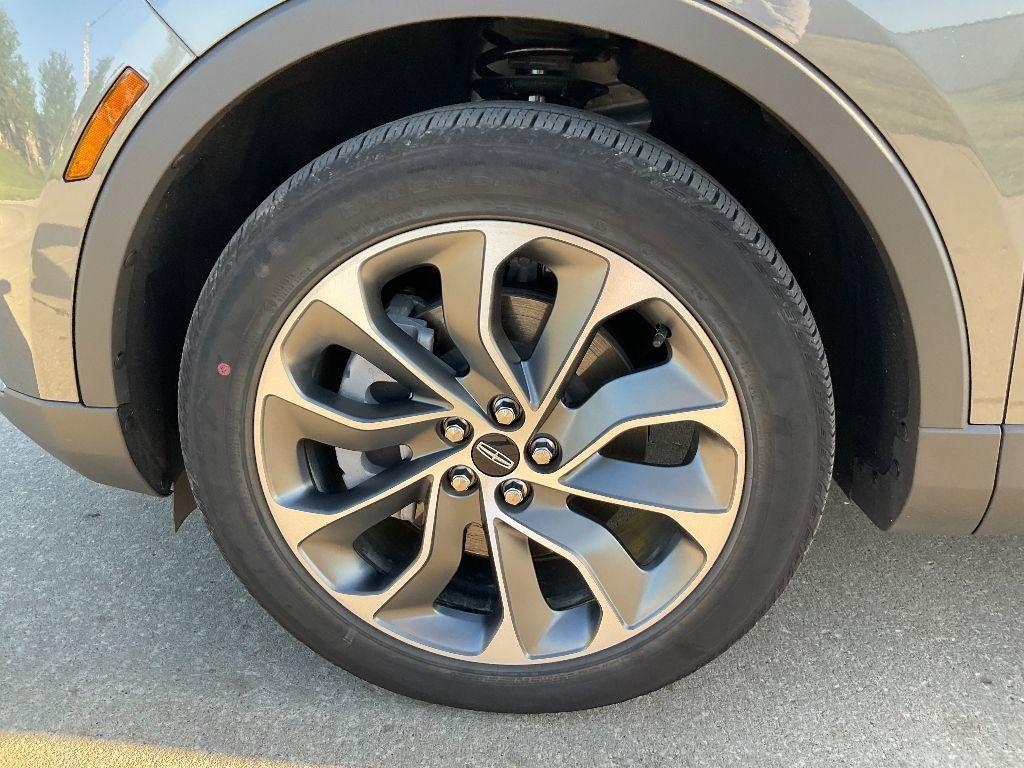 used 2022 Lincoln Nautilus car, priced at $41,800