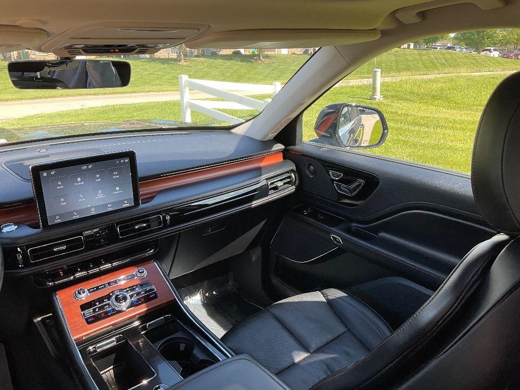 used 2022 Lincoln Aviator car, priced at $48,800