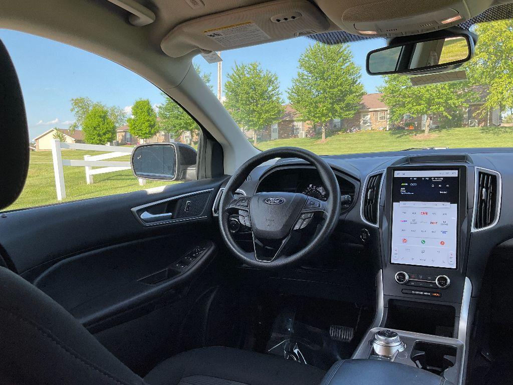 used 2024 Ford Edge car, priced at $30,150