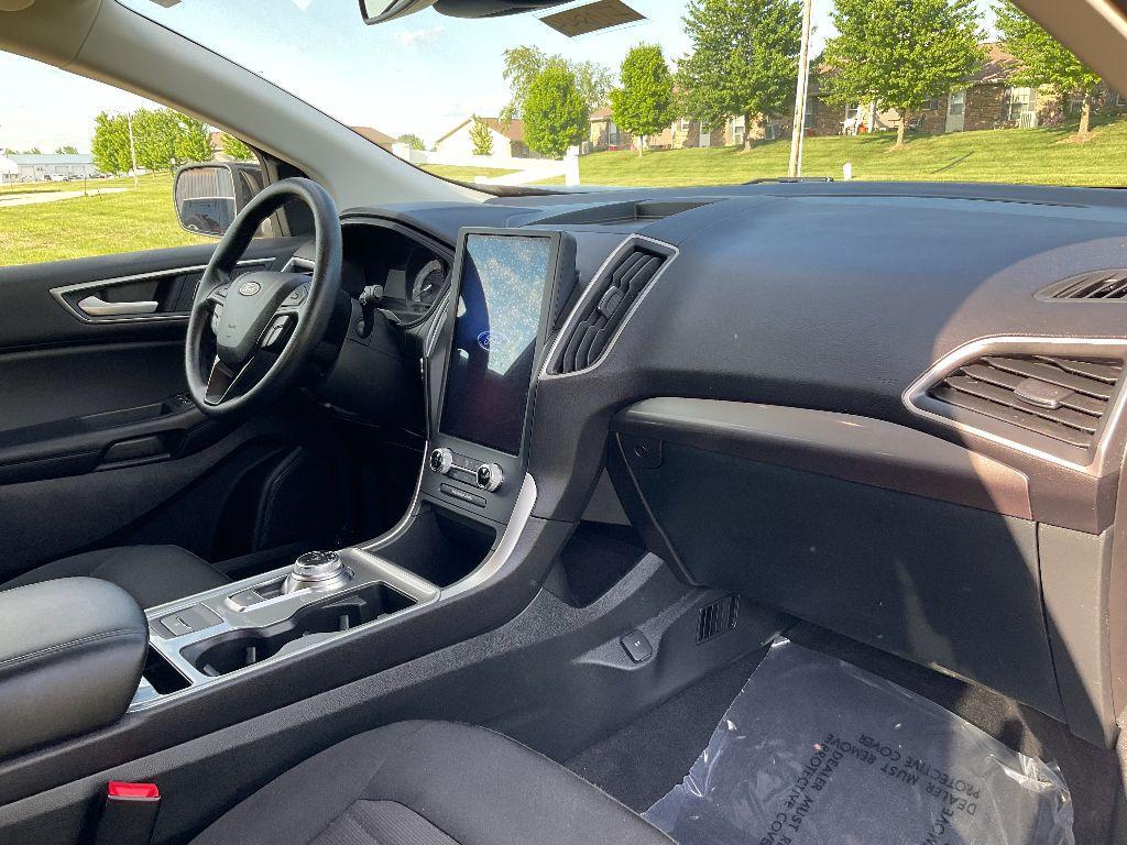 used 2024 Ford Edge car, priced at $30,150