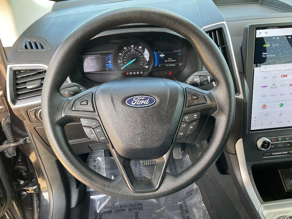 used 2024 Ford Edge car, priced at $30,150
