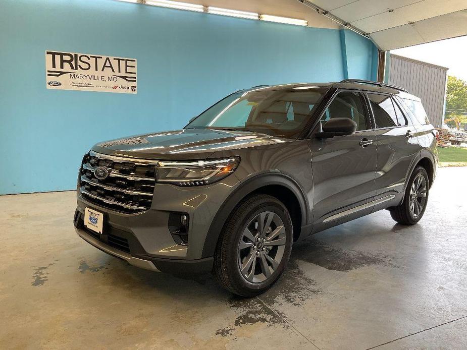 new 2025 Ford Explorer car