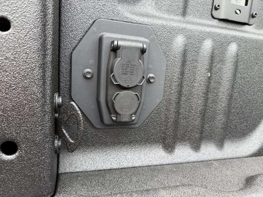 new 2025 Ford F-250 car