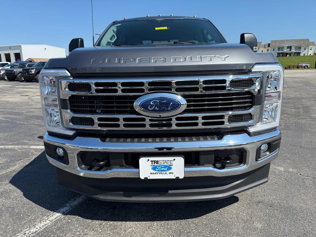 new 2024 Ford F-350 car