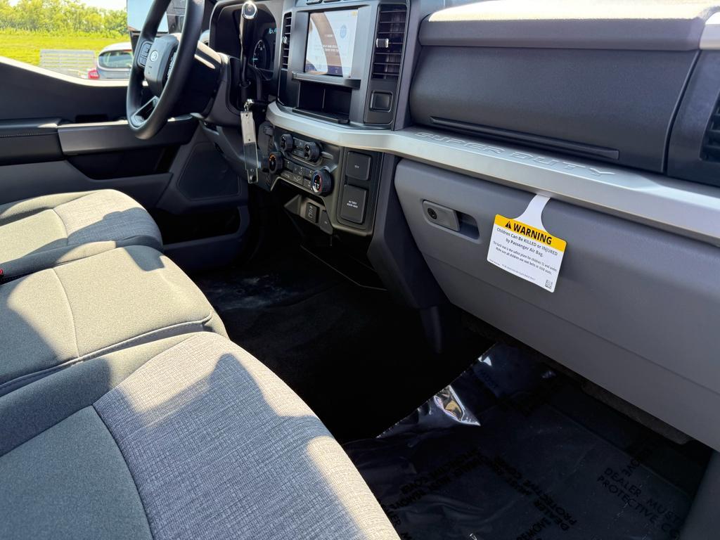 new 2024 Ford F-350 car