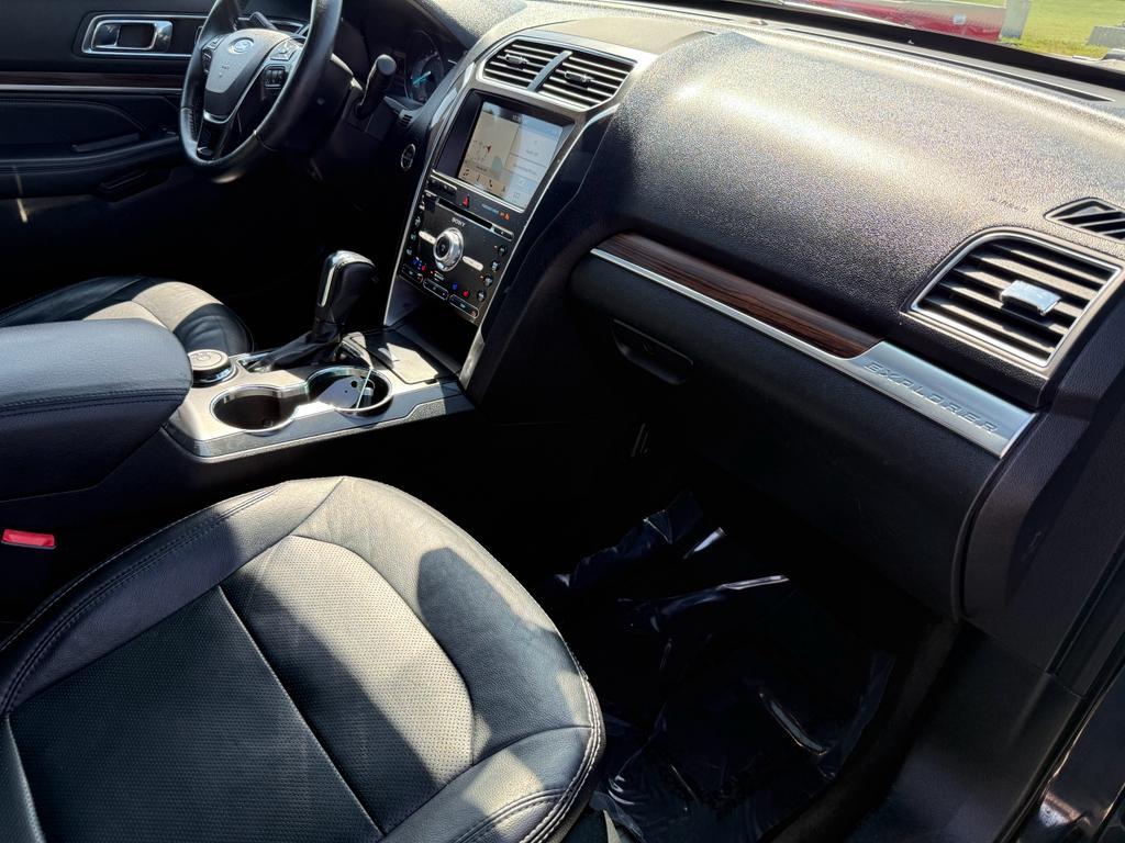 used 2018 Ford Explorer car