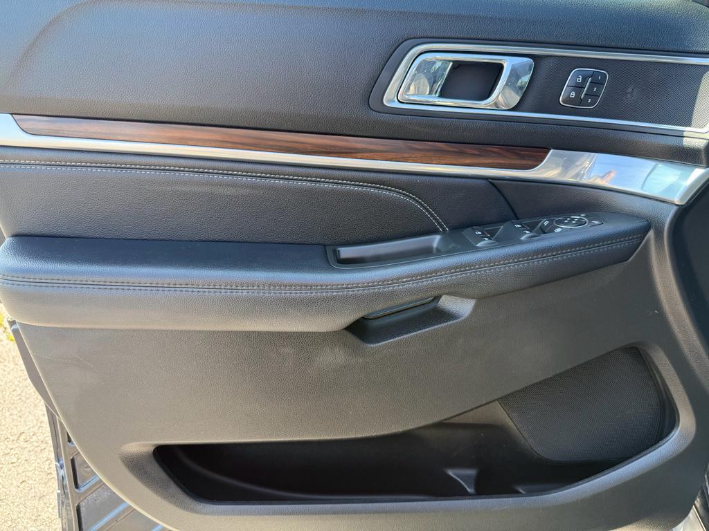 used 2018 Ford Explorer car