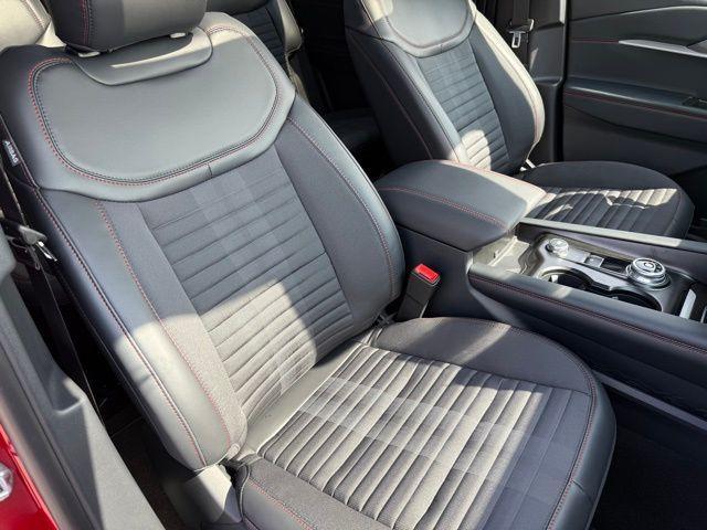 new 2025 Ford Explorer car, priced at $52,325