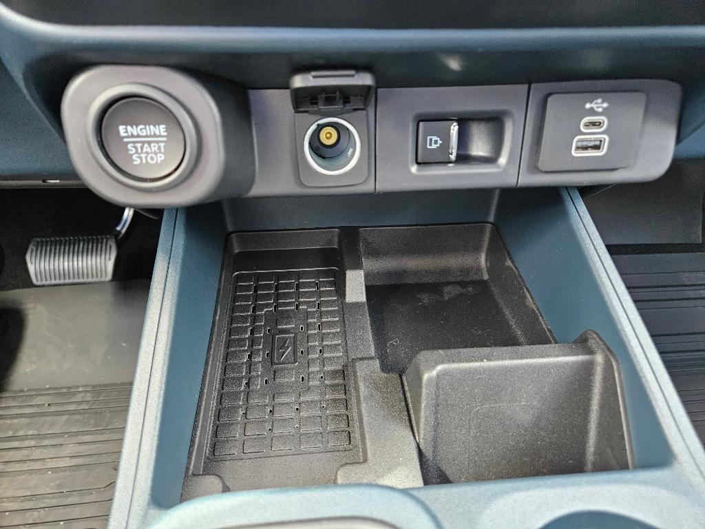 new 2025 Ford Maverick car, priced at $39,728