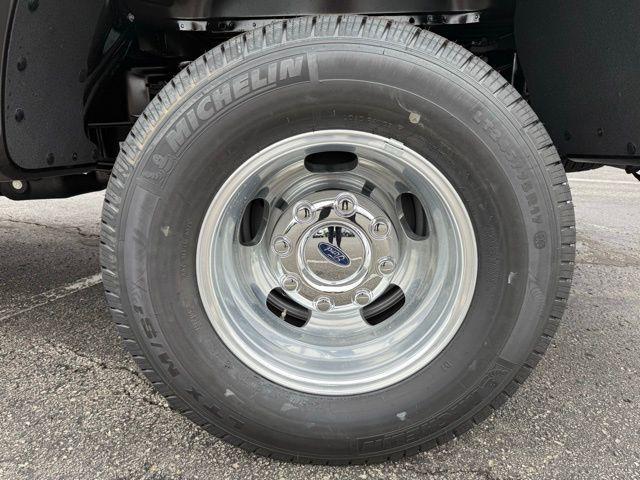 new 2025 Ford F-350 car, priced at $104,075