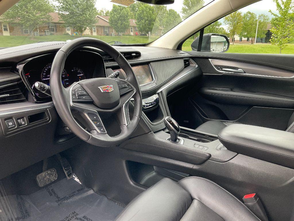 used 2017 Cadillac XT5 car, priced at $18,500
