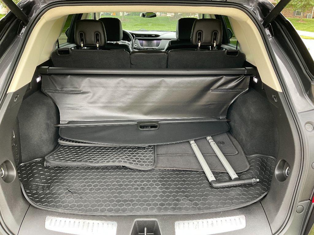 used 2017 Cadillac XT5 car, priced at $18,500