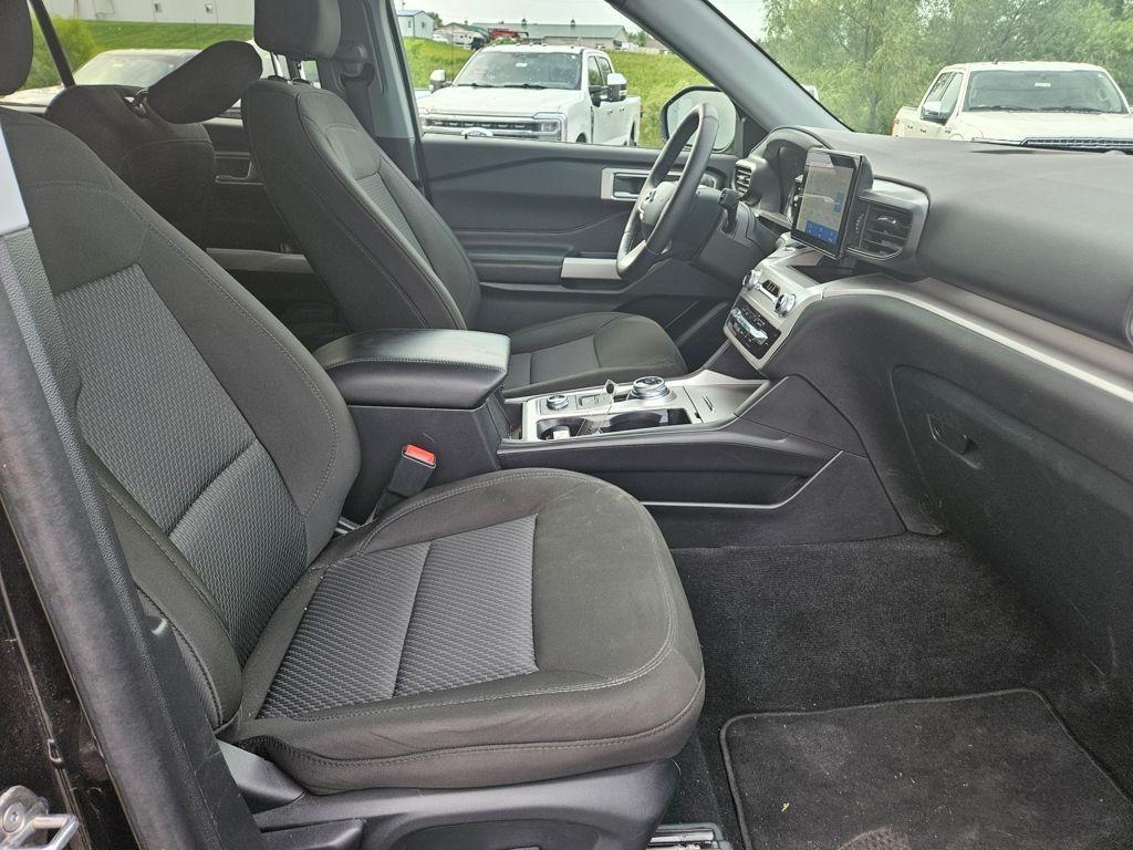 used 2024 Ford Explorer car, priced at $35,000