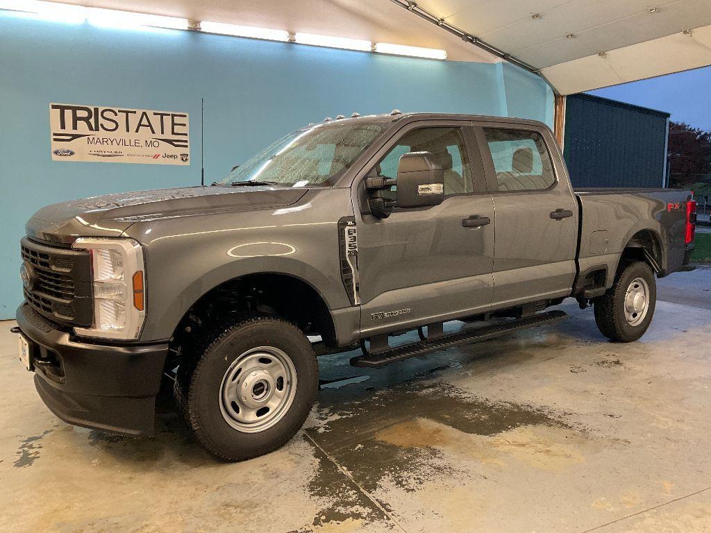 new 2024 Ford F-350 car, priced at $66,050