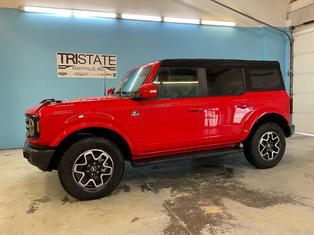 new 2024 Ford Bronco car, priced at $49,932