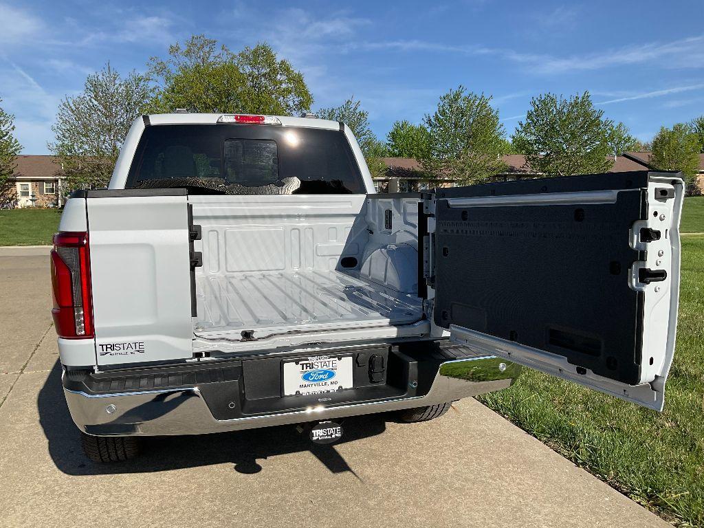 new 2025 Ford F-150 car