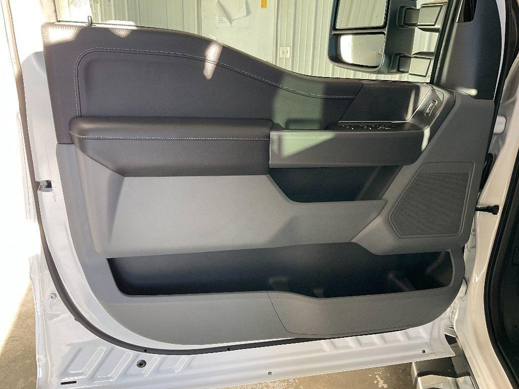 new 2024 Ford F-150 car, priced at $62,290