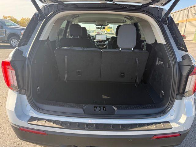 new 2026 Ford Explorer car, priced at $44,280